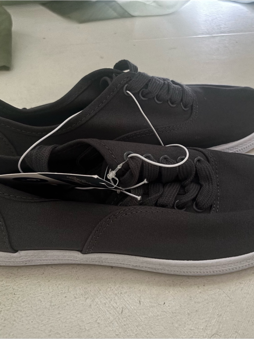 Universal Thread Dark Grey Low-Top Canvas Sneakers